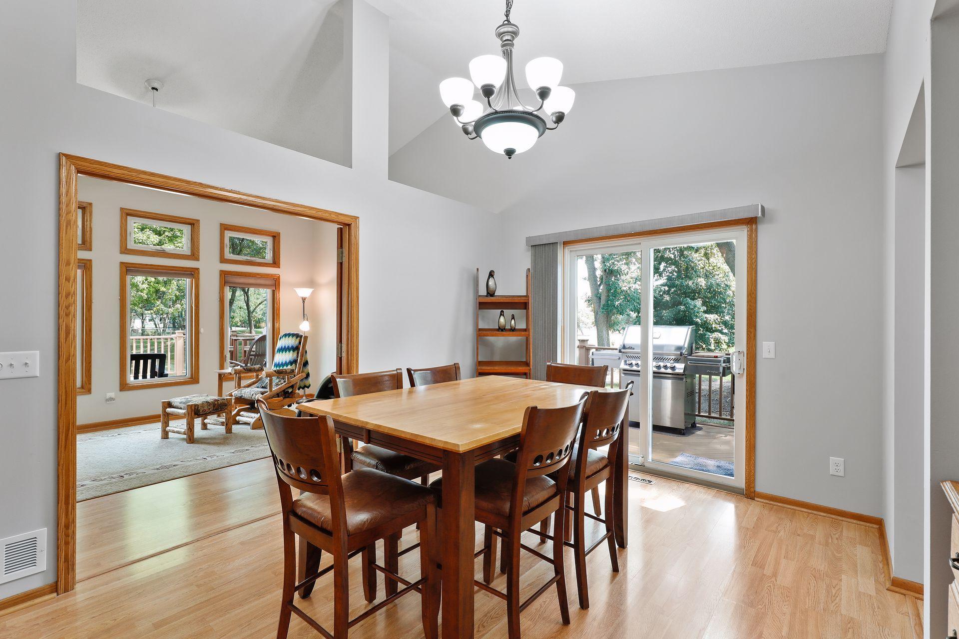 14870 Hayes Road Apple Valley, MN 55124 - Photo 10 of 40 Gallery Image 10