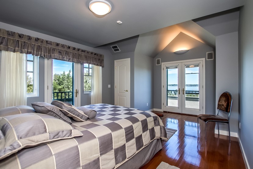 589 Beavertail Road Jamestown, RI 02835 - Photo 18 of 35