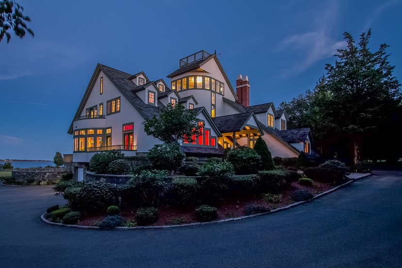 589 Beavertail Road Jamestown, RI 02835 - Photo 22 of 35