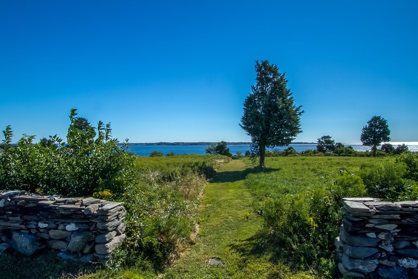 589 Beavertail Road Jamestown, RI 02835 - Photo 29 of 35