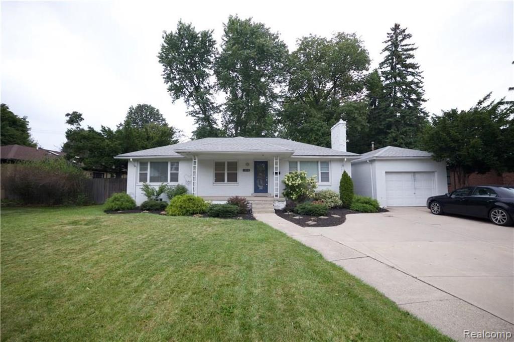 1749 East Maple Road Birmingham, MI 48009 - Photo 1 of 19
