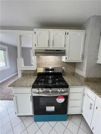 $1,300 | 2404 South 18th Street, Unit 2, Pittsburgh, PA 15203
