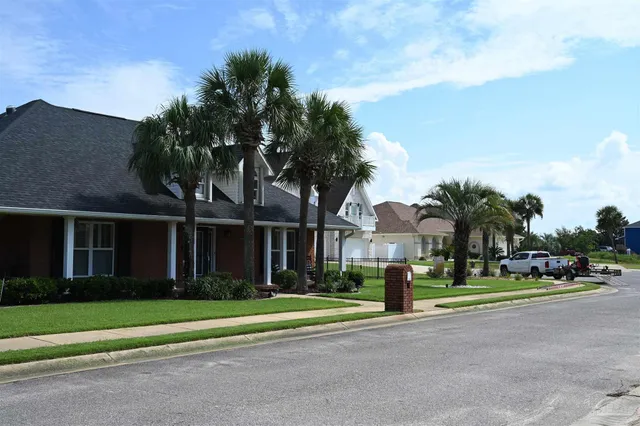 $429,000 | 1726 Villa Vizcaya Drive, Navarre, FL 32566
