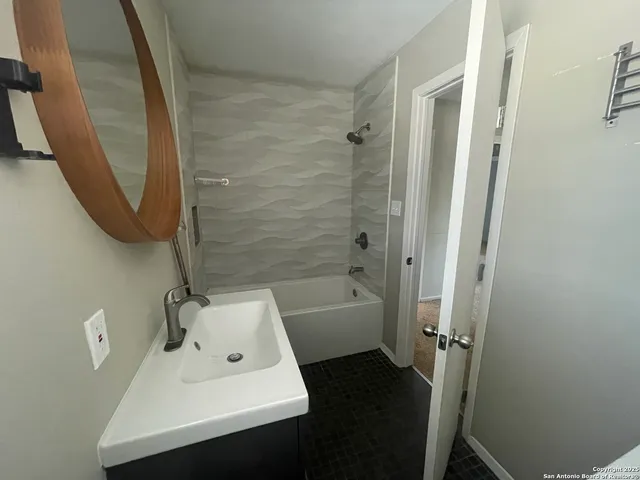 $85,000 | 105 East Silver Sands Drive, Unit 105, San Antonio, TX 78216