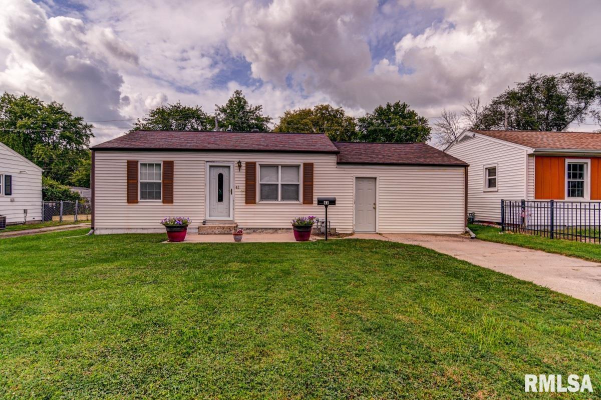 41 Lilac Lane Springfield, IL 62702 - Photo 1 of 12 Gallery Image 1