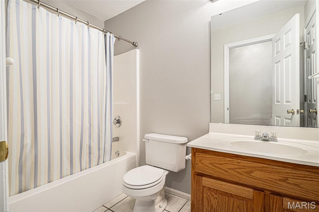 2276 Fairway High Ridge, MO 63049 - Photo 18 of 30