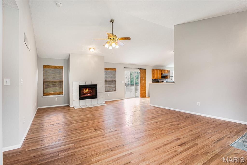 2276 Fairway High Ridge, MO 63049 - Photo 3 of 30