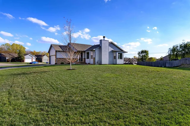 $260,000 | 6951 North Grove Street, Park City, KS 67219