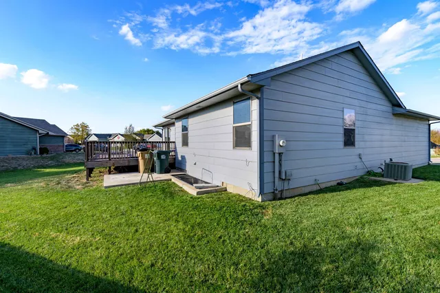 $260,000 | 6951 North Grove Street, Park City, KS 67219