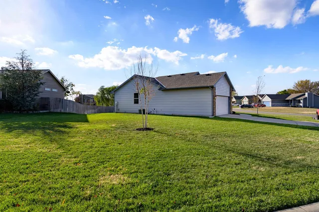 $260,000 | 6951 North Grove Street, Park City, KS 67219