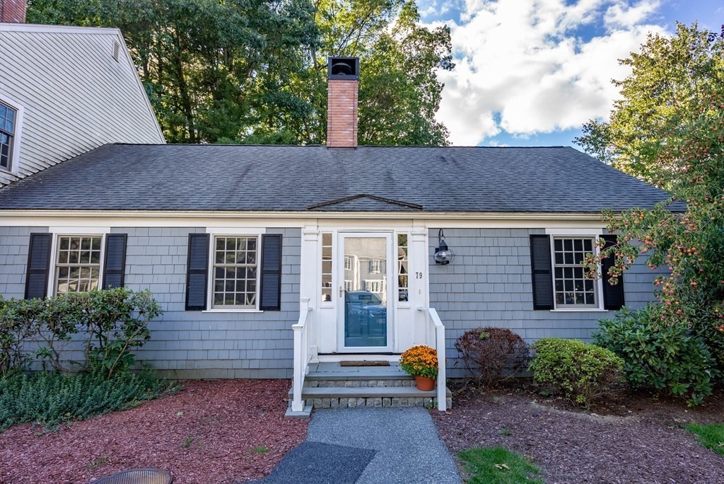 a view of house with outdoor space and porch