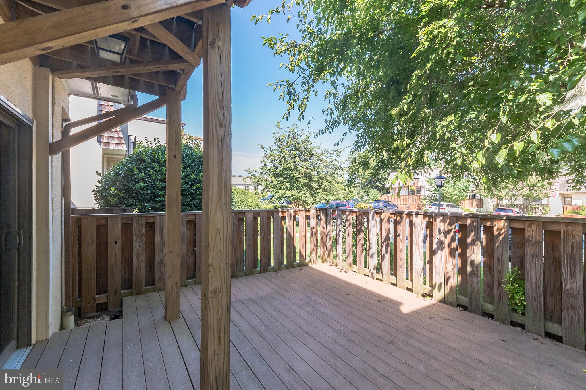 1662 Valencia Way Reston, VA 20190 - Photo 14 of 36