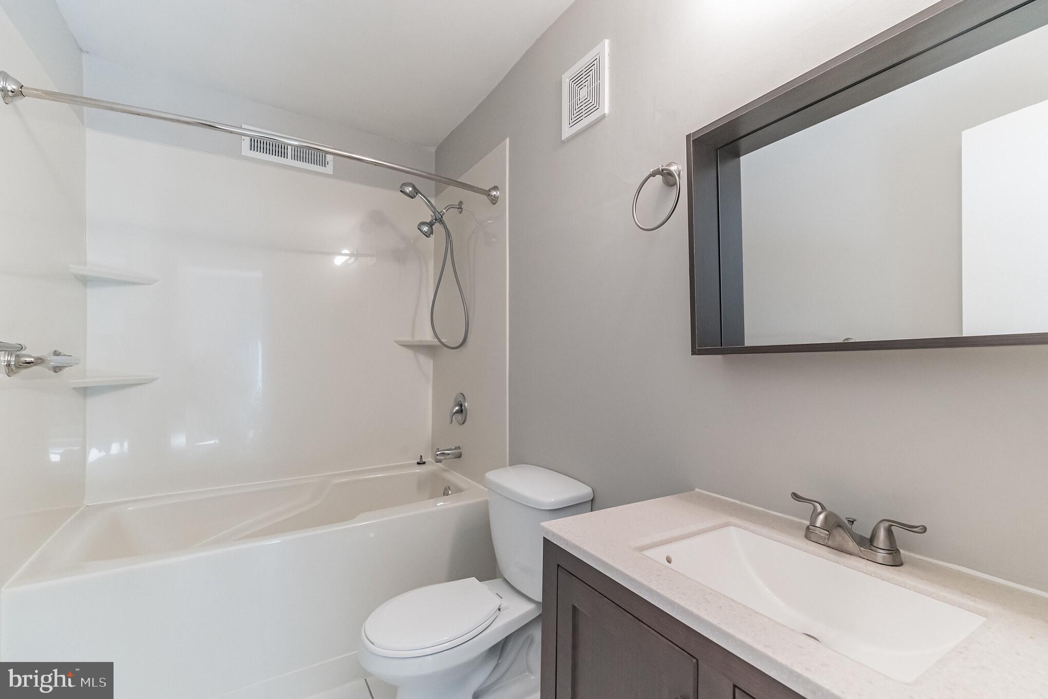 1662 Valencia Way Reston, VA 20190 - Photo 20 of 36