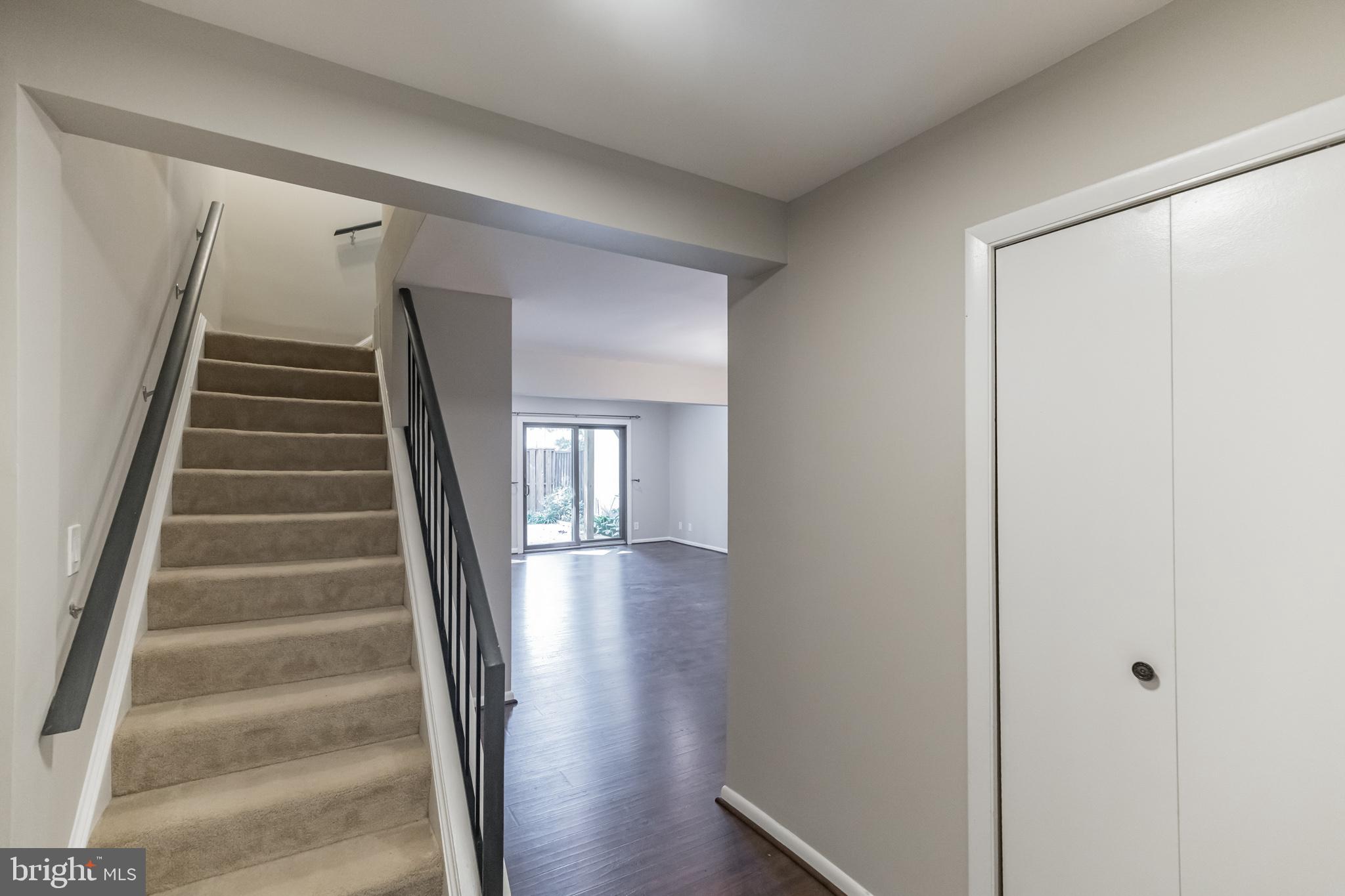 1662 Valencia Way Reston, VA 20190 - Photo 3 of 36