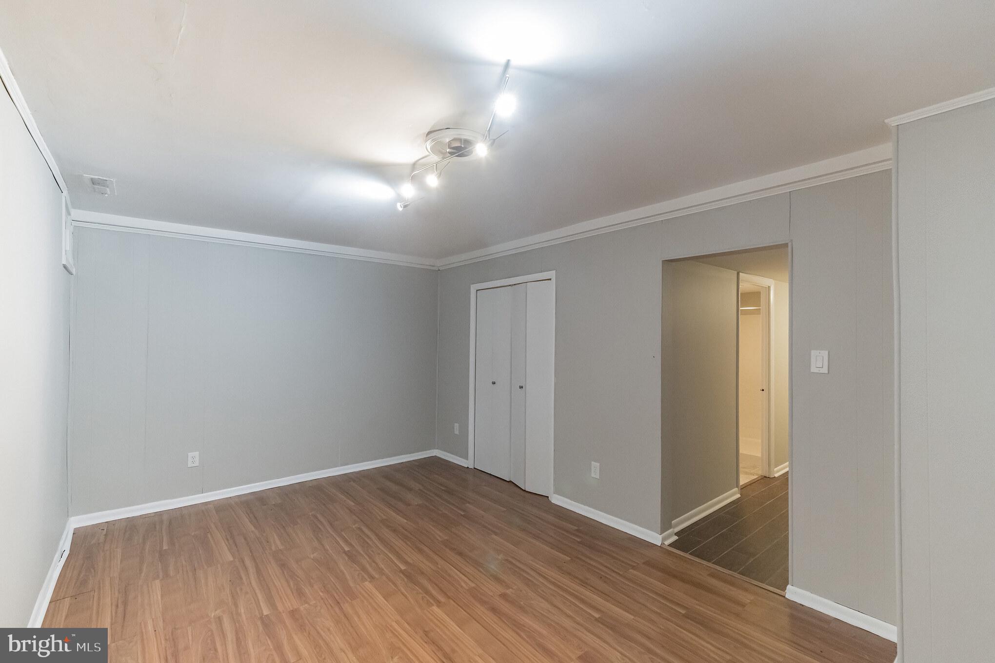 1662 Valencia Way Reston, VA 20190 - Photo 28 of 36