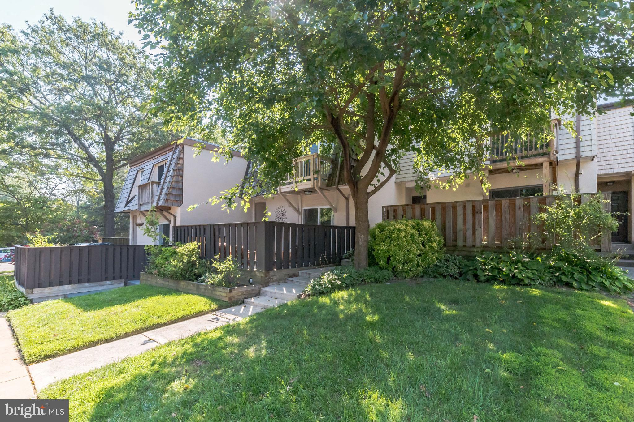 1662 Valencia Way Reston, VA 20190 - Photo 36 of 36