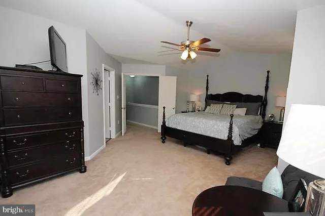 $2,850 | 8313 Sanderling Way, Unit 21, Lorton, VA 22079