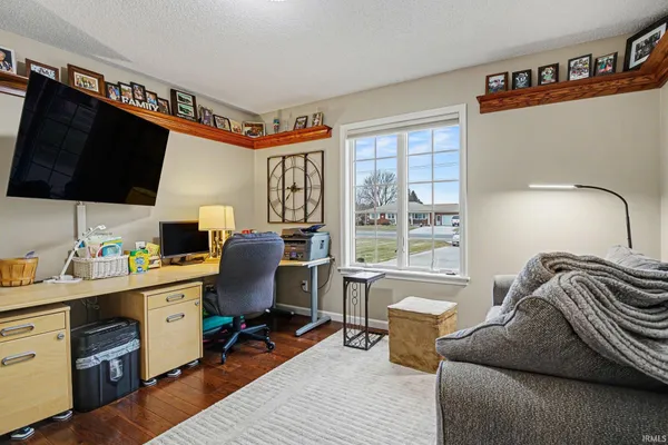 $450,000 | 8600 West 250 North, Shipshewana, IN 46565