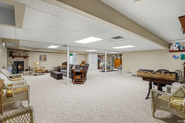 $450,000 | 8600 West 250 North, Shipshewana, IN 46565