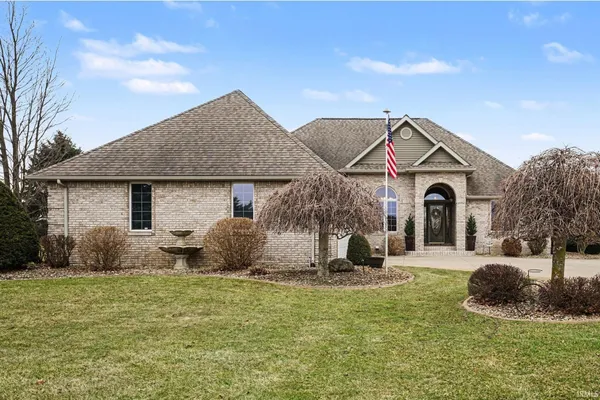 $450,000 | 8600 West 250 North, Shipshewana, IN 46565