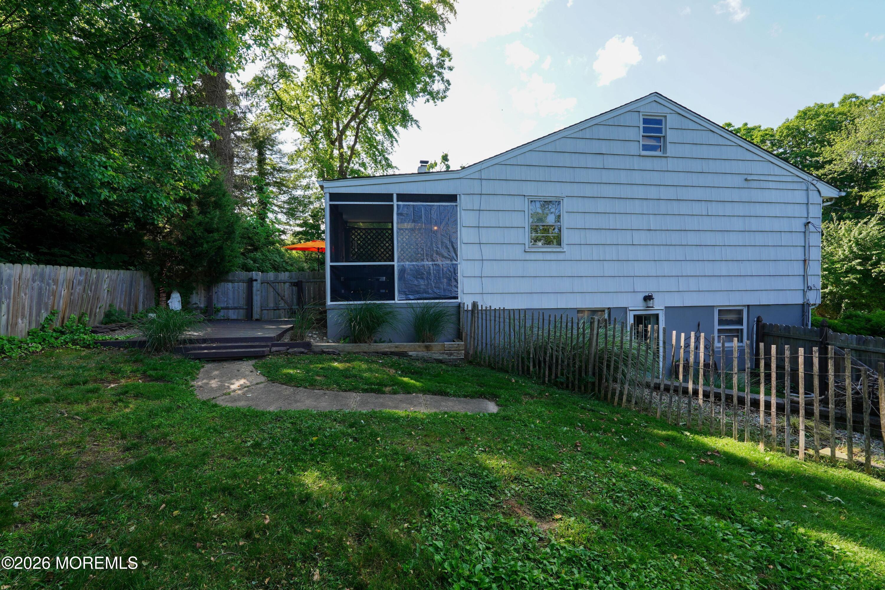 118 Ivins Road Neptune Township, NJ 07753 - Photo 15 of 31 SxMObCwA