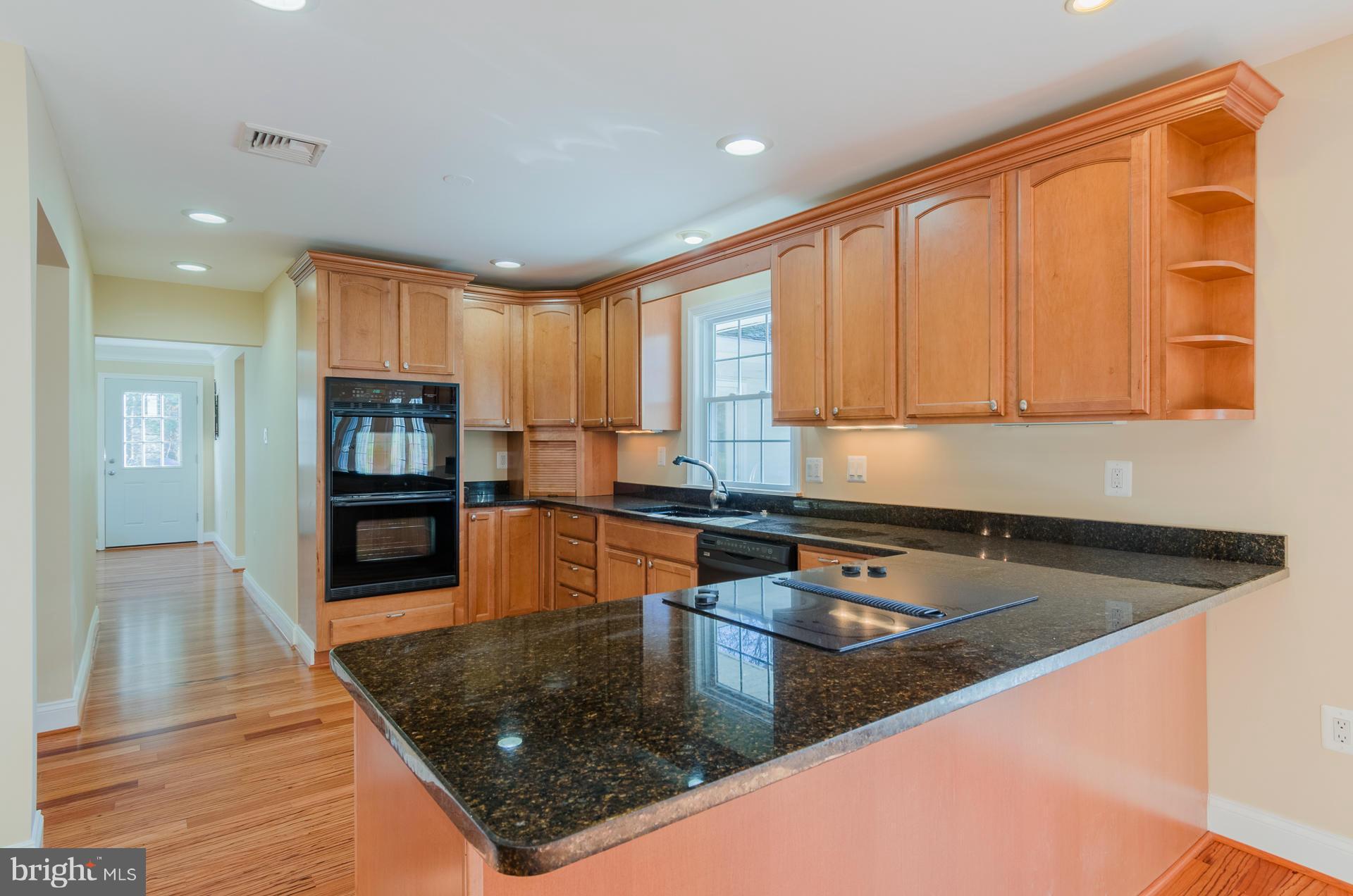 8206 Anita Road Baltimore, MD 21208 - Photo 9 of 30 Kitchen