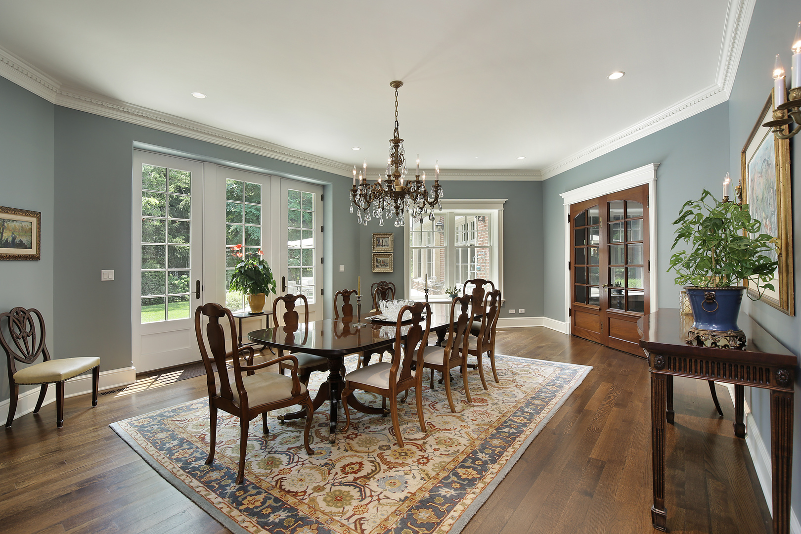 635 Maple Street Winnetka, IL 60093 - Photo 10 of 29 Gallery Image 10