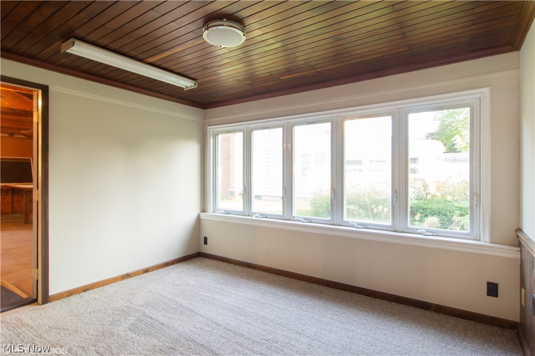 215 Fullerton Road Elyria, OH 44035 - Photo 6 of 24 Gallery Image 6