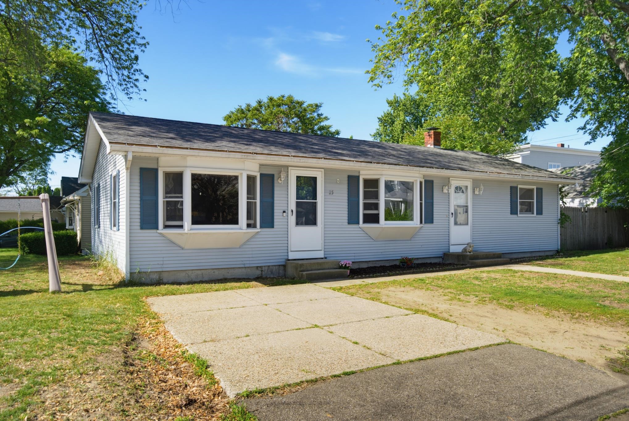 25 Crowley Street Manchester, NH 03103 - Photo 5 of 42 Gallery Image 5