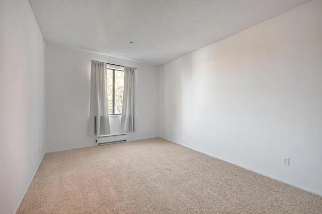 $4,490 | 1515 Floribunda Avenue, Unit 205, Burlingame, CA 94010