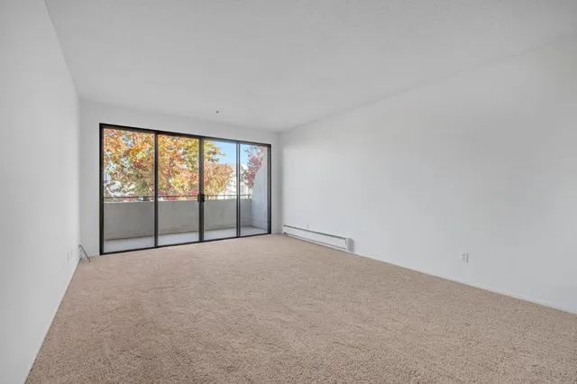 $4,490 | 1515 Floribunda Avenue, Unit 205, Burlingame, CA 94010