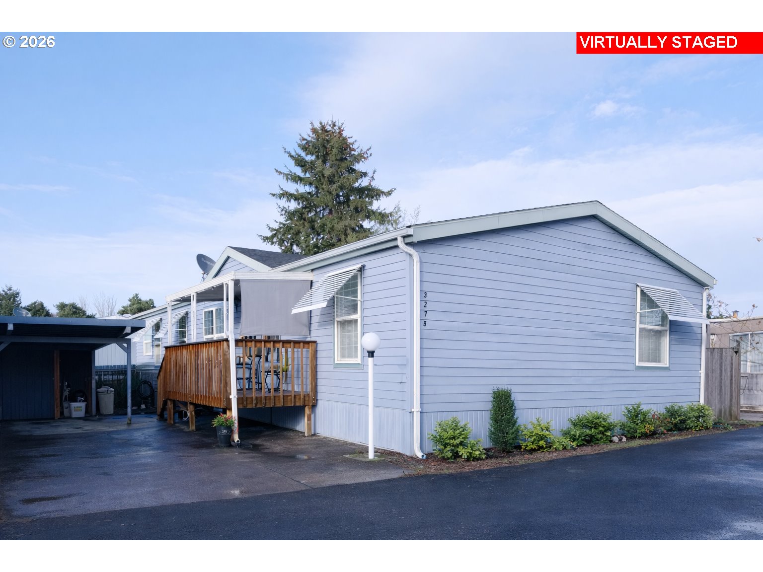 32935 Southwest Oakview Court Cornelius, OR 97113 - Photo 3 of 47 a view of living room
