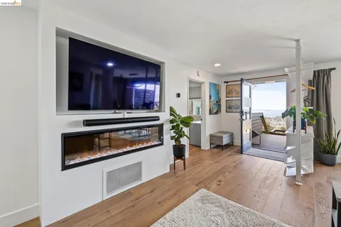 $995,000 | 255 Stanford Avenue, Kensington, CA 94708