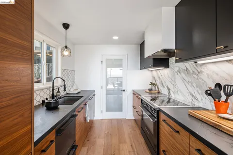 $995,000 | 255 Stanford Avenue, Kensington, CA 94708