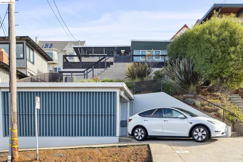 $995,000 | 255 Stanford Avenue, Kensington, CA 94708