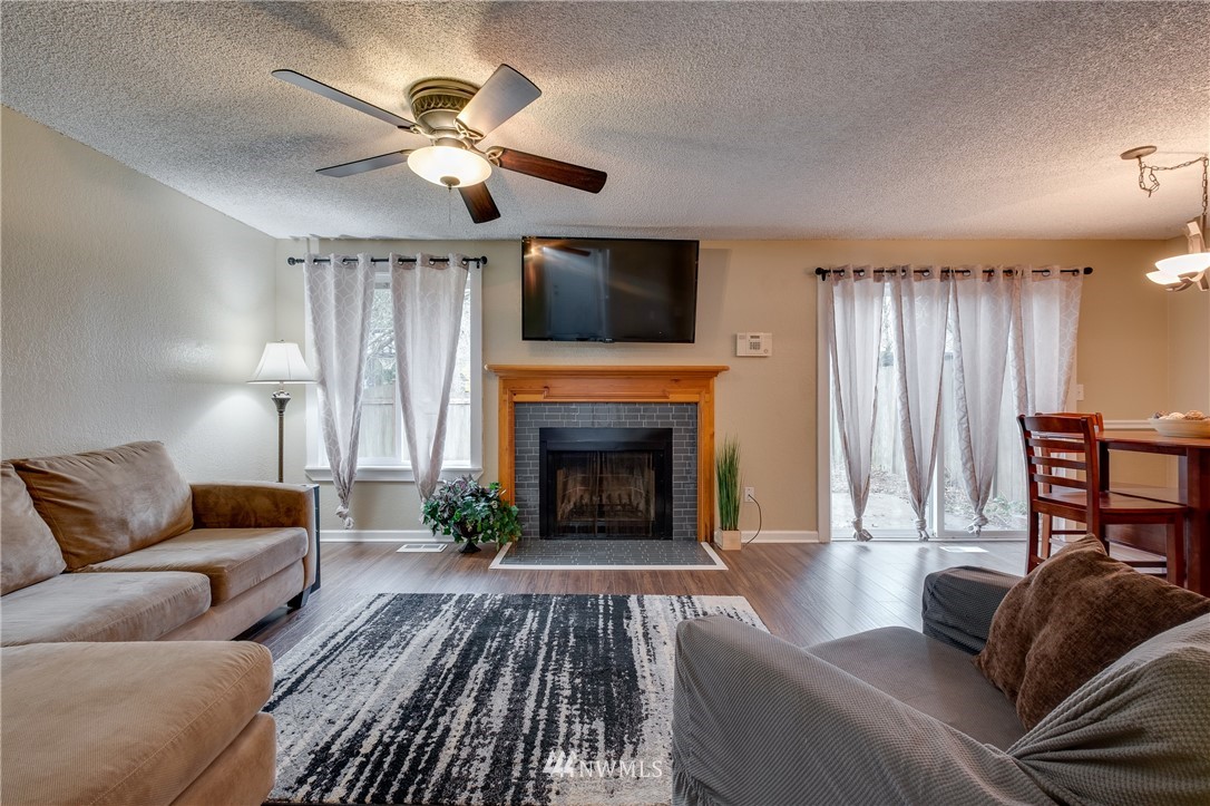 4031 Ridgeway Place, Unit A Bremerton, WA 98312 - Photo 4 of 25 Gallery Image 4
