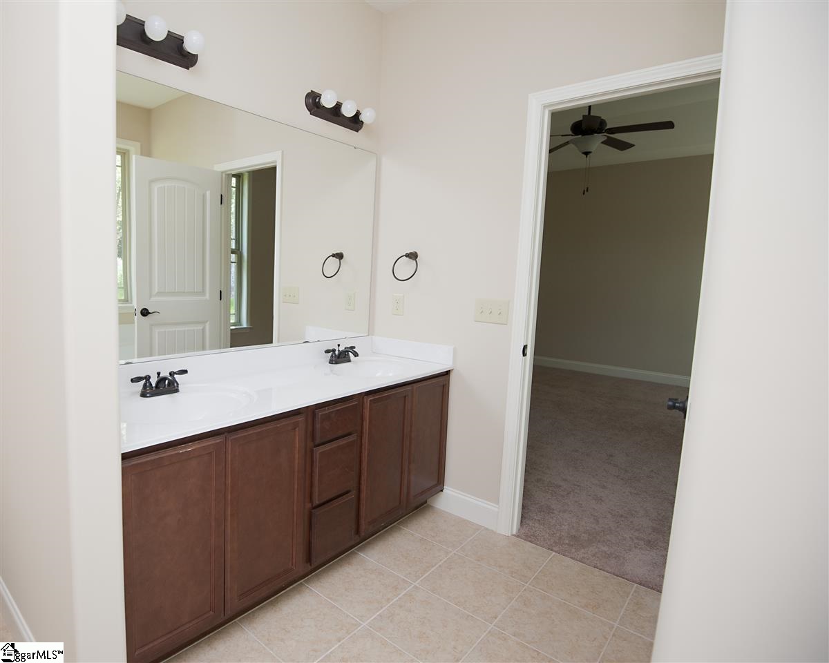 10 Donemere Way Fountain Inn, SC 29644 - Photo 13 of 18 Gallery Image 13