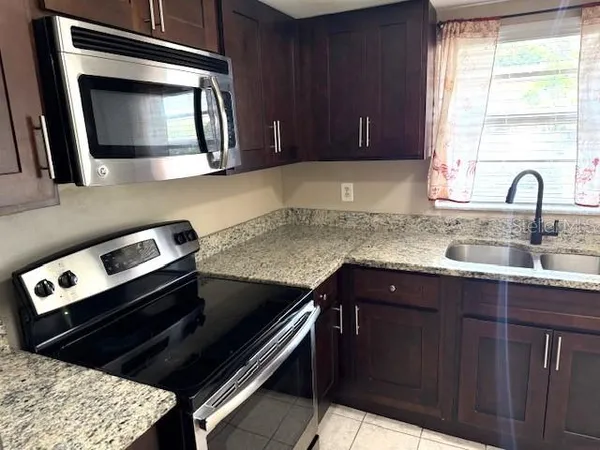 $1,850 | 14210 Village View Drive, Tampa, FL 33624