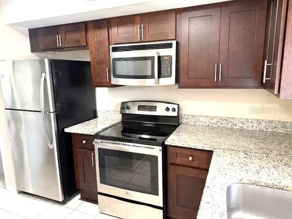 $1,850 | 14210 Village View Drive, Tampa, FL 33624