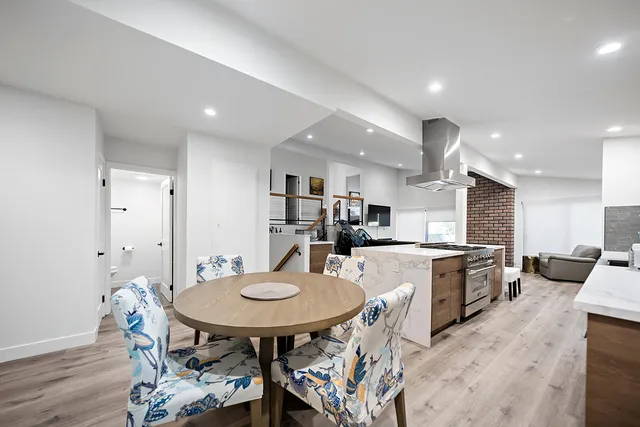 $5,990 | 2311 East Curtis Court, Glendora, CA 91740