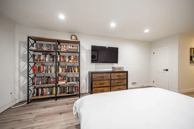 $5,990 | 2311 East Curtis Court, Glendora, CA 91740