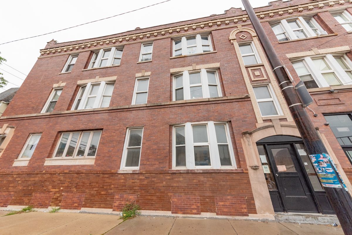 1946 North Kimball Ave Unit 3  