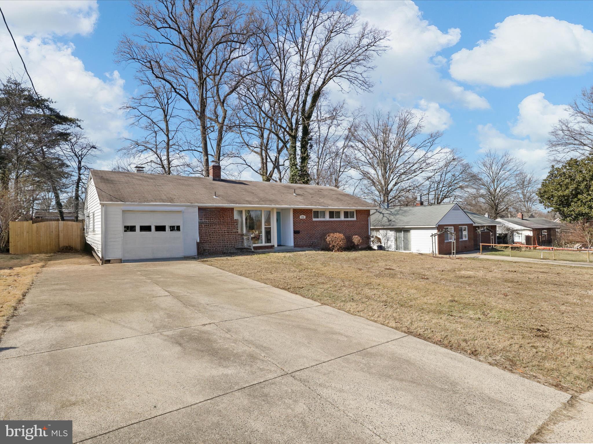 5908 Hanover Avenue Springfield, VA 22150 - Photo 2 of 32