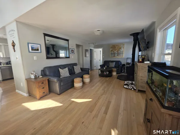 $1,459,000 | 18 North Lake Shore Drive, Brookfield, CT 06804