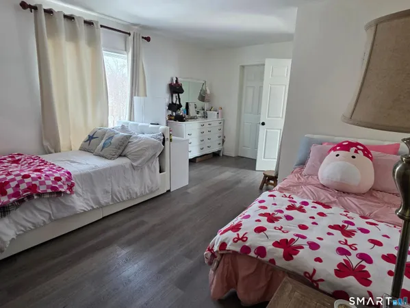 $1,459,000 | 18 North Lake Shore Drive, Brookfield, CT 06804