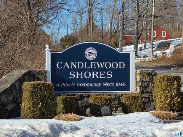 $1,459,000 | 18 North Lake Shore Drive, Brookfield, CT 06804