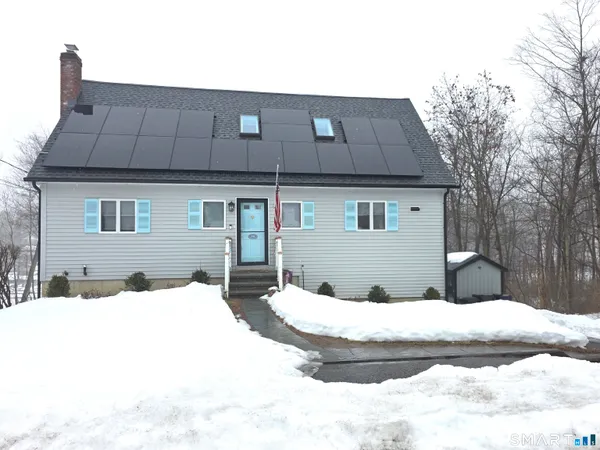 $1,459,000 | 18 North Lake Shore Drive, Brookfield, CT 06804