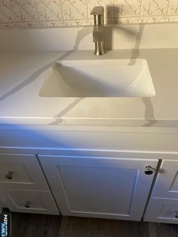 $3,650 | 9 Enoch Street, East Rutherford, NJ 07073