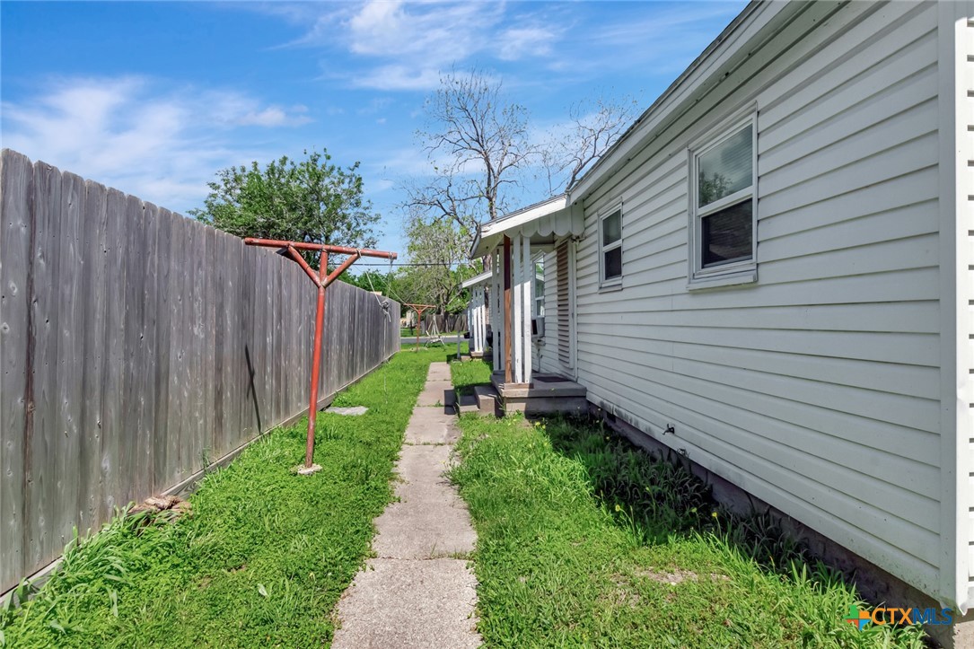 1005 Mac Arthur Street Victoria, TX 77901 - Photo 35 of 38
