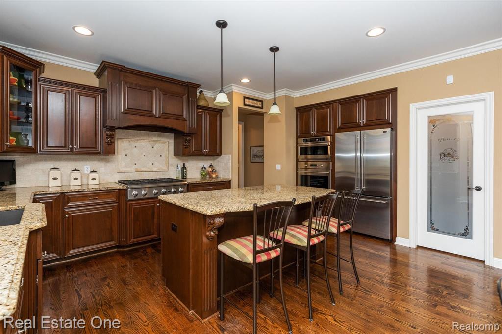 1577 Serene Court Rochester Hills, MI 48306 - Photo 16 of 38